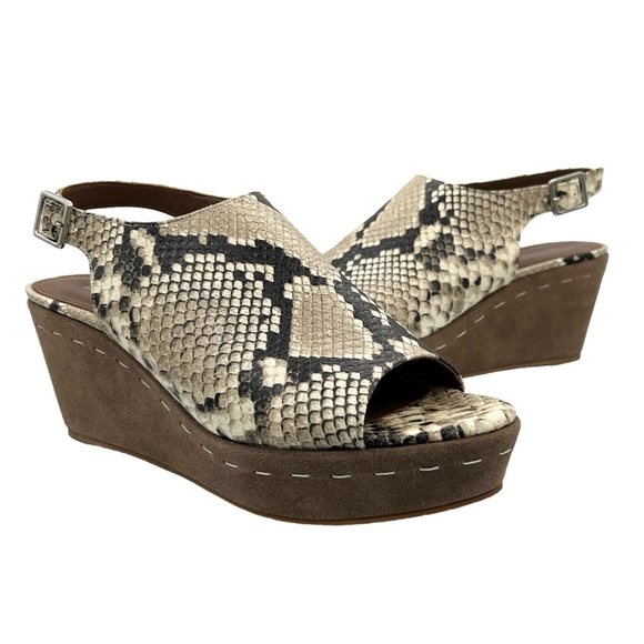 Donald J Pliner Fleur Slingback Snake Embossed Wedge Sandal (9M) - Picture 16 of 16